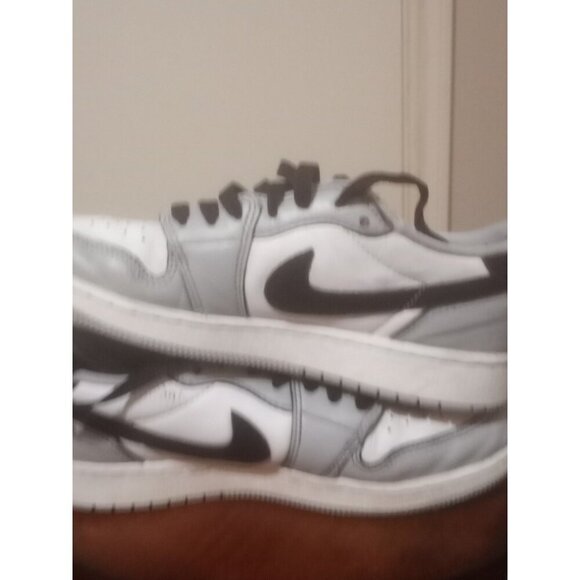 Nike Air Jordan 1 Retro Low OG GS Wolf Grey Barons CZ0858-110 Kids Size 7Y - Picture 13 of 16